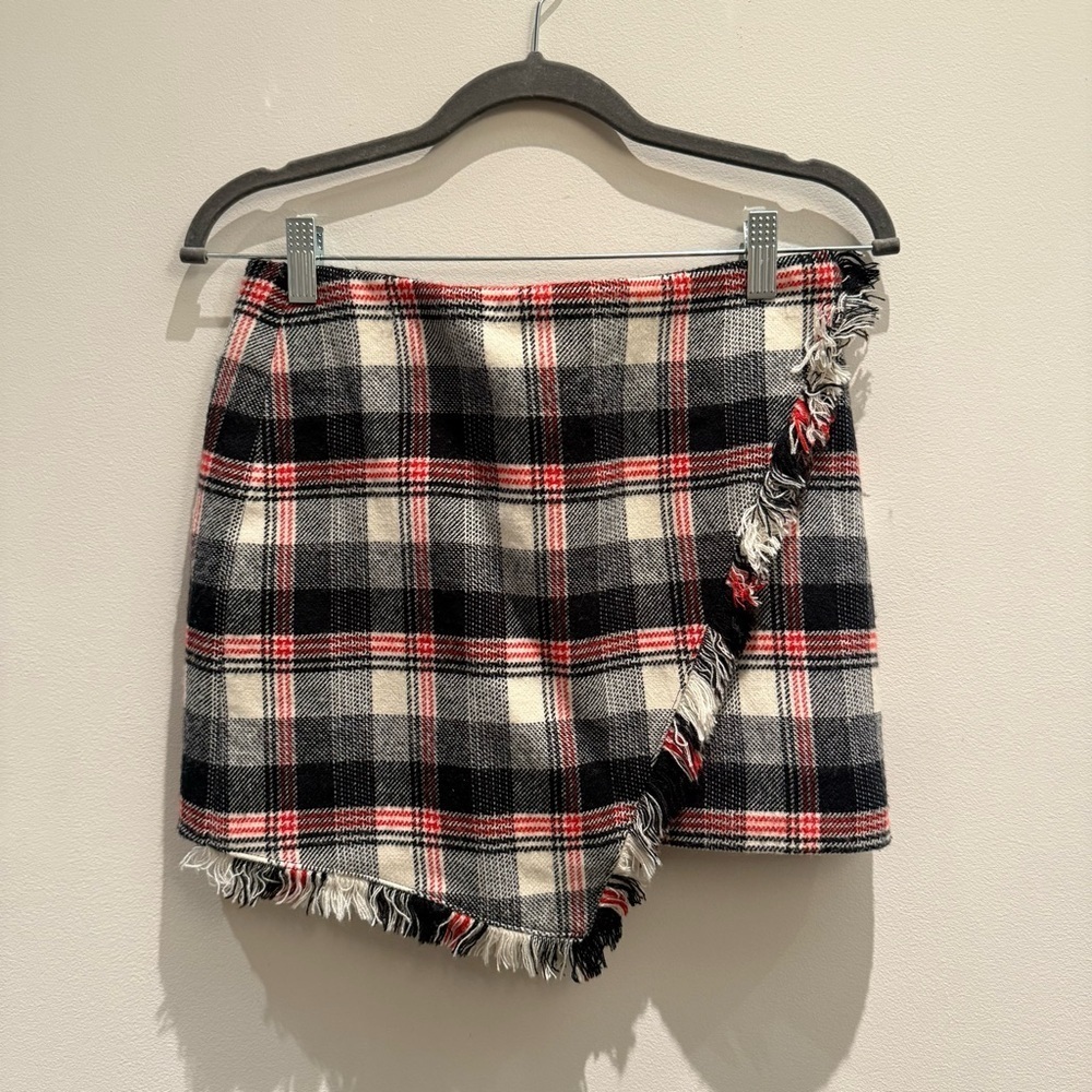 NWT- The Selects KWE Plaid Red, Black & Cream Plaid Fringe Women's Skirt Size 1